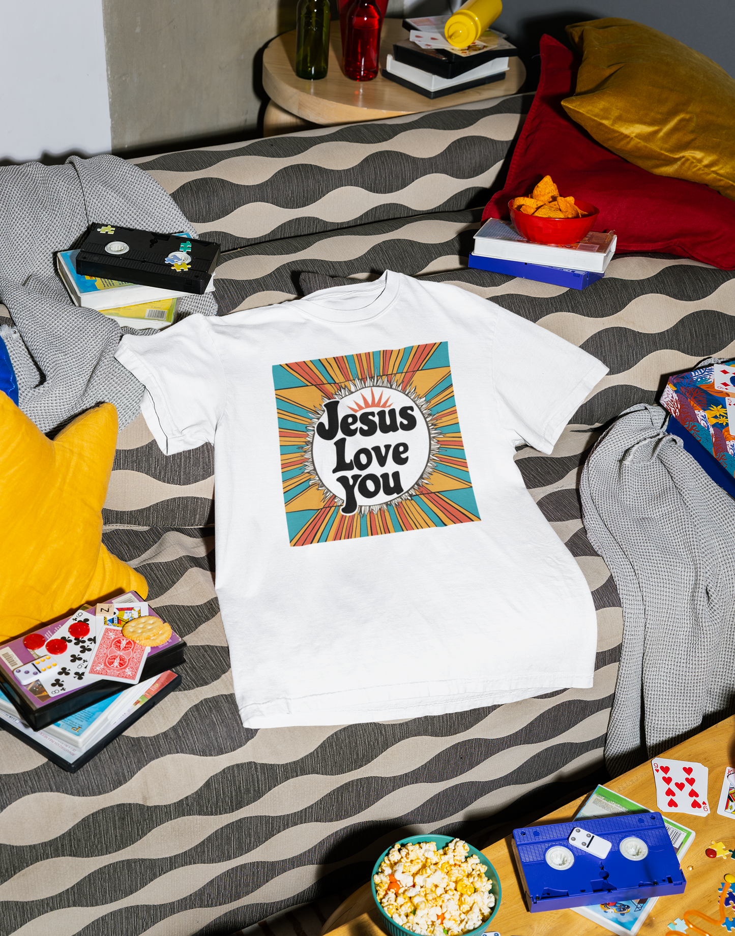 Retro Sunburst “Jesus Love You” T-Shirt – Bold Faith, Vintage Comfort